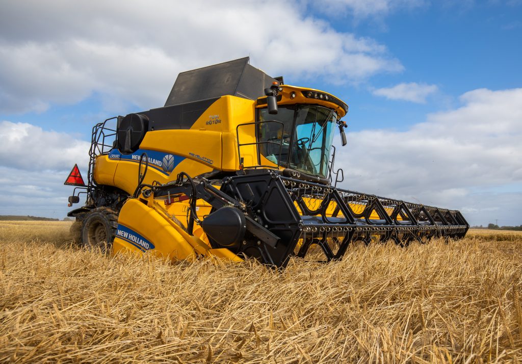 Combine harvester, barley malt harvesting in Norfolk | Crisp Malt